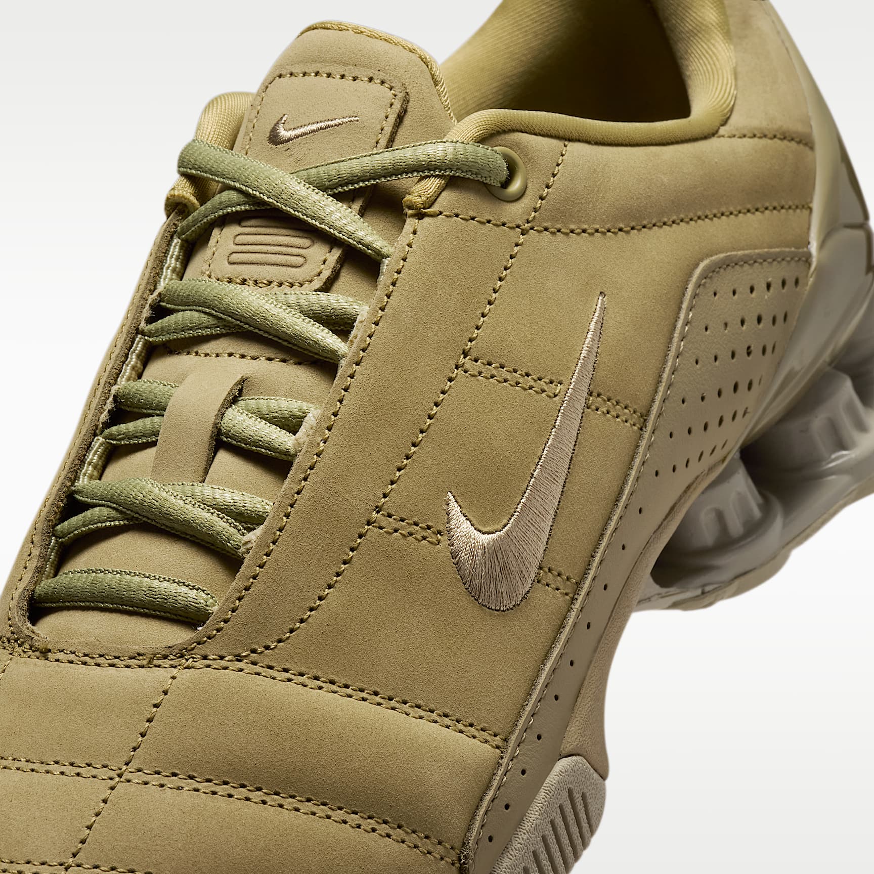 Nike Total 90 Shox Magia Damenschuh – Neutral Olive/Matte Olive/Stone/Metallic Silver