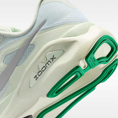 Nike Structure Plus Straßenlaufschuh (Damen) – Light Silver/Coconut Milk/Barely Green/Metallic Silver