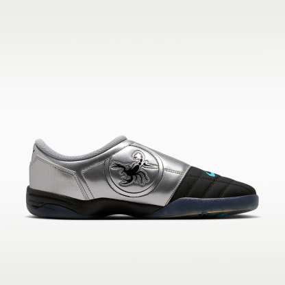 Nike Total 90 Fußballschuh – Schwarz/Gamma Blue/Metallic Silver