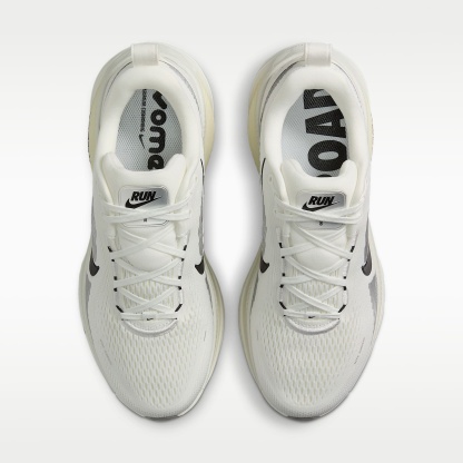 Nike Vomero 18 Straßenlaufschuh (Damen) – Summit White/Coconut Milk/Coconut Milk/Schwarz