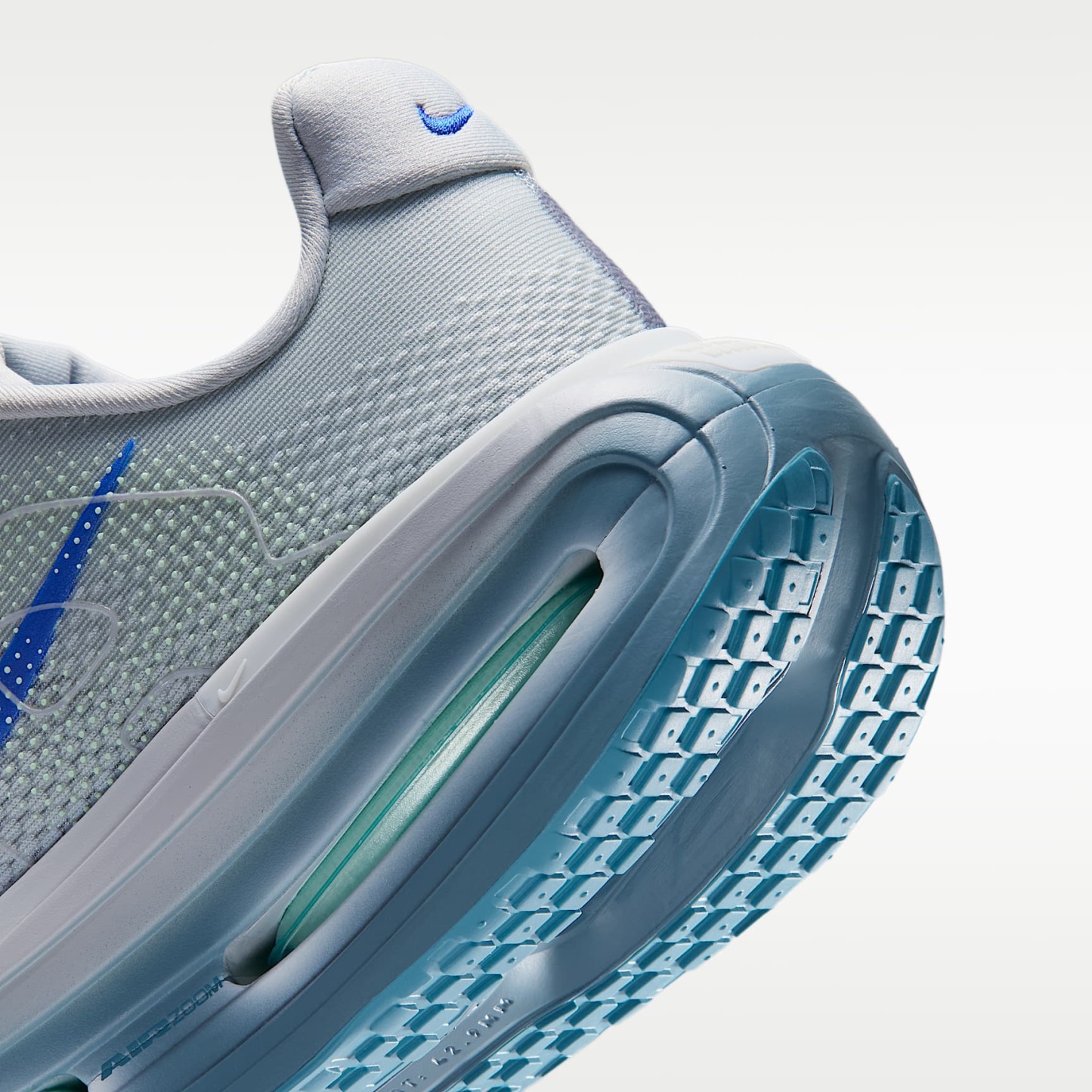 Nike Vomero Premium Straßenlaufschuh (Herren) – Grey Mist/Smokey Blue/Barely Green/Racer Blue