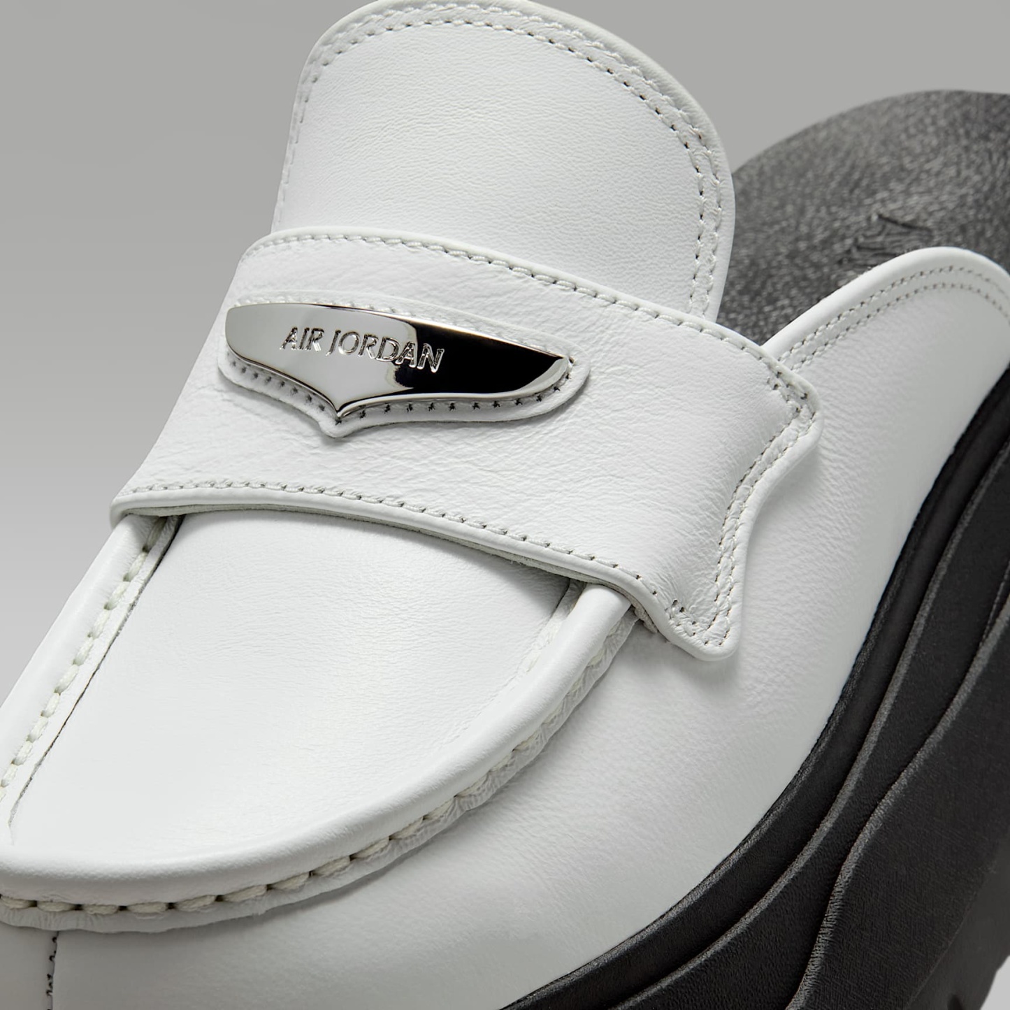 Air Jordan Mule Golfschuh (Damen) – Summit White/Schwarz/Metallic Silver