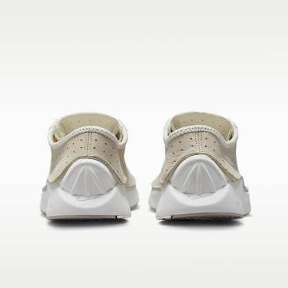 Nike Air Superfly Schuh (Damen) – Coconut Milk/Sail/Classic Stone/Metallic Silver