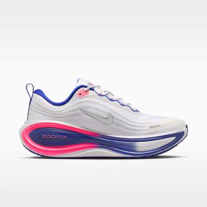 Vomero Plus SE Straßenlaufschuh (Damen) – Weiß/Concord/Hyper Pink/Metallic Silver