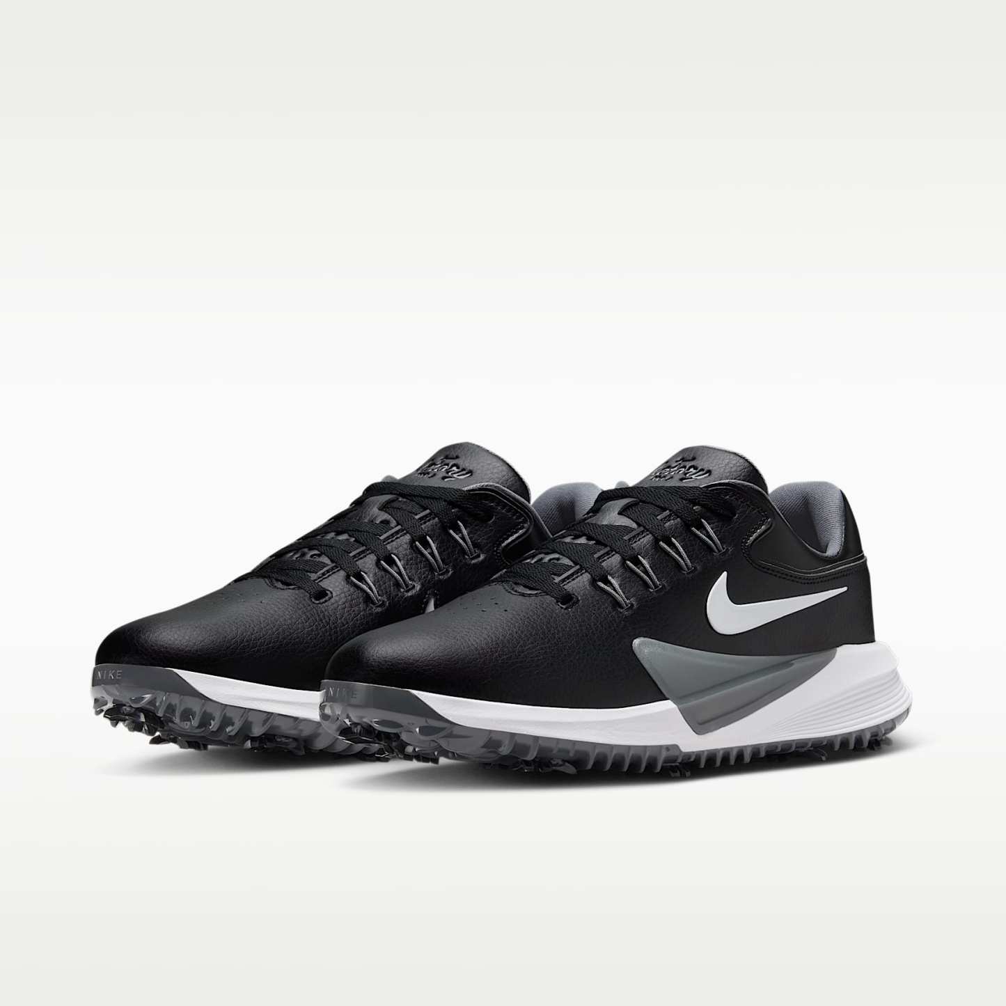 Nike Victory Pro 4 Golfschuh – Schwarz/Iron Grey/Weiß