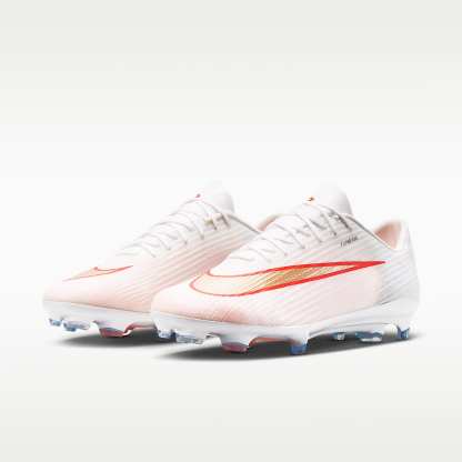 Nike Mercurial Superfly 11 Pro Low-Top-Fußballschuh für normalen Rasen – Weiß/Bright Crimson/Blur