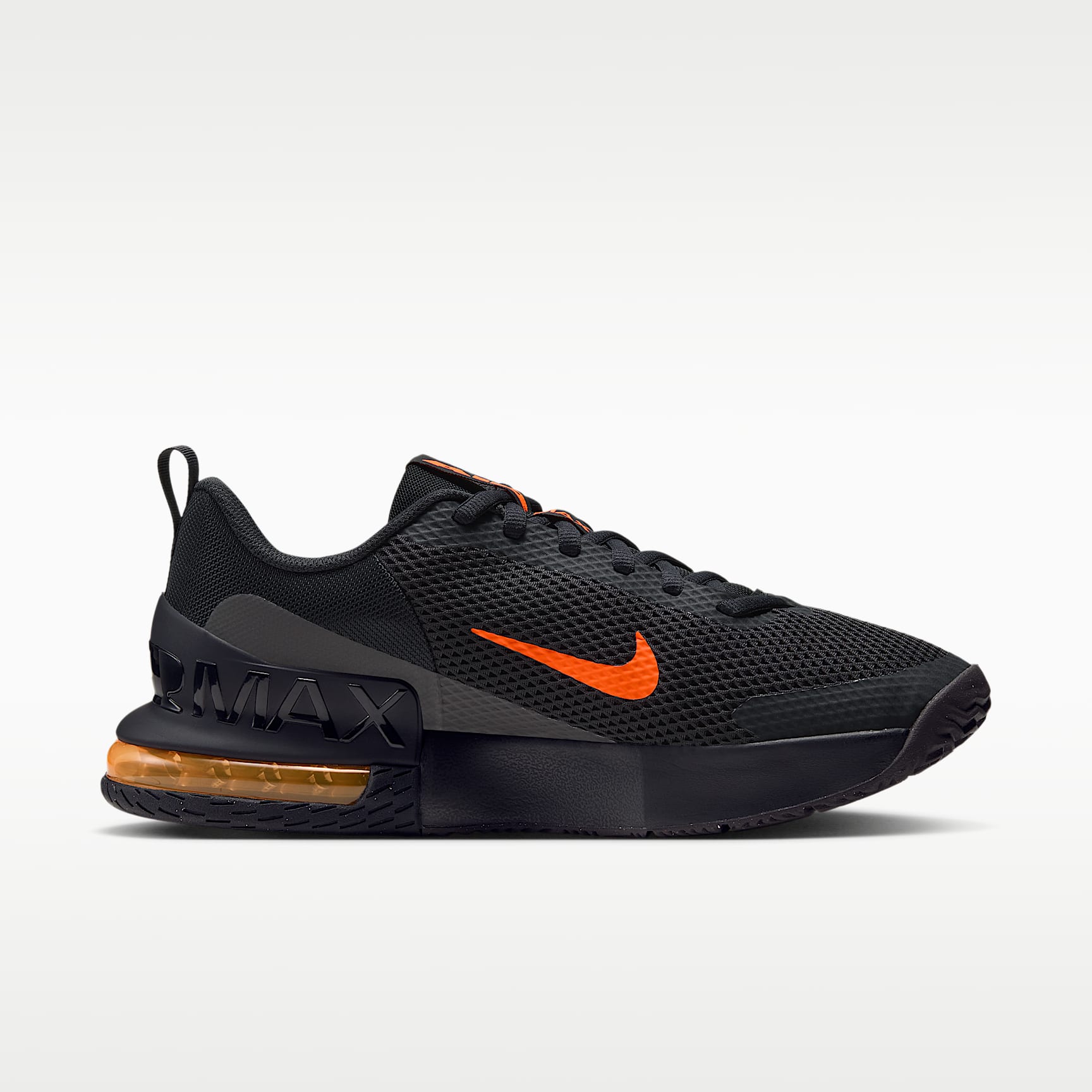 Nike Air Max Alpha Trainer 6 Workout-Schuh (Herren) – Off Noir/Medium Ash/Cream II/Total Orange