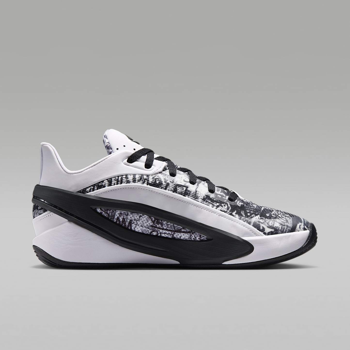 Luka 5 "Graffiti" Basketballschuh – Weiß/Schwarz