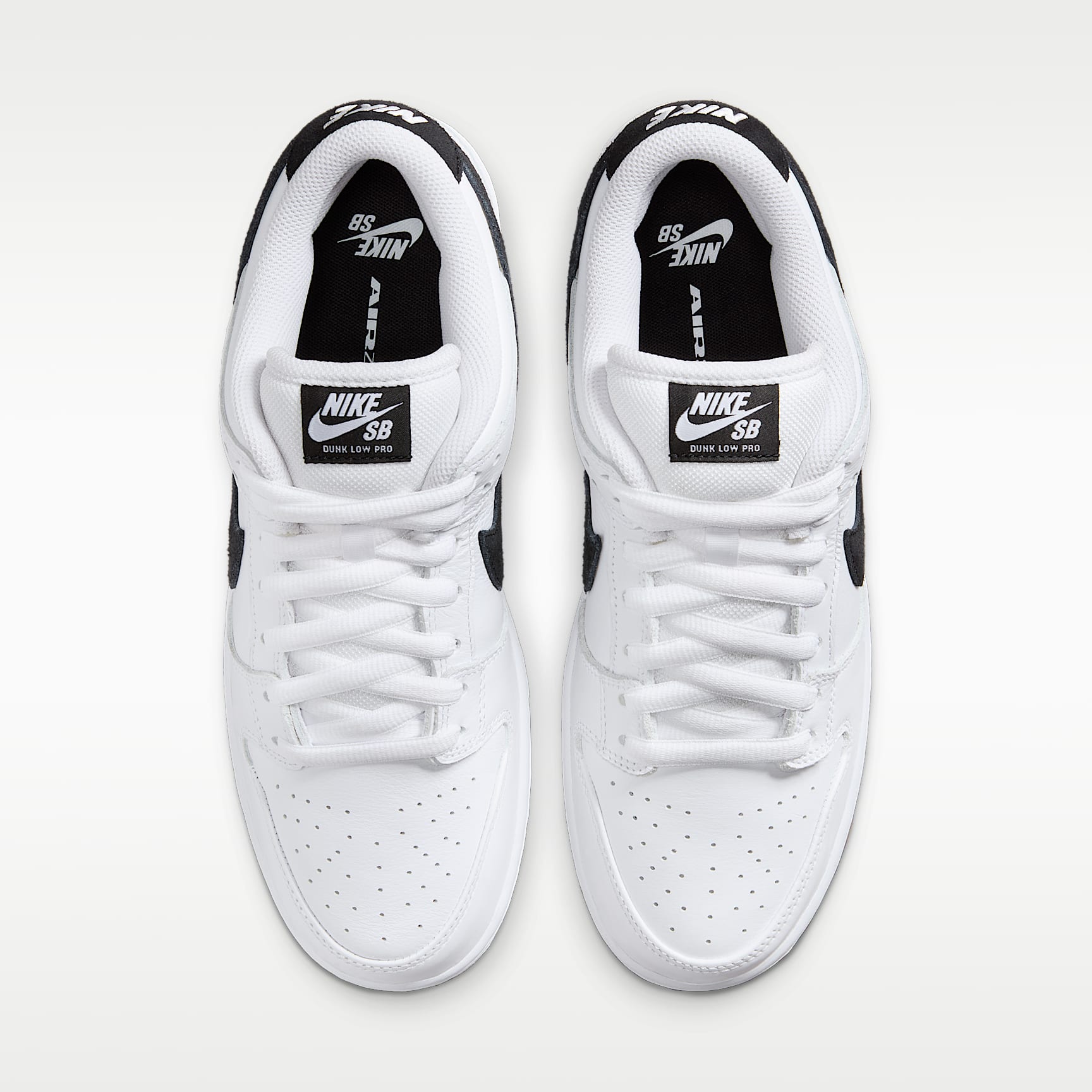 Nike SB Dunk Low Pro Skateboardschuh – Weiß/Weiß/Schwarz/Schwarz