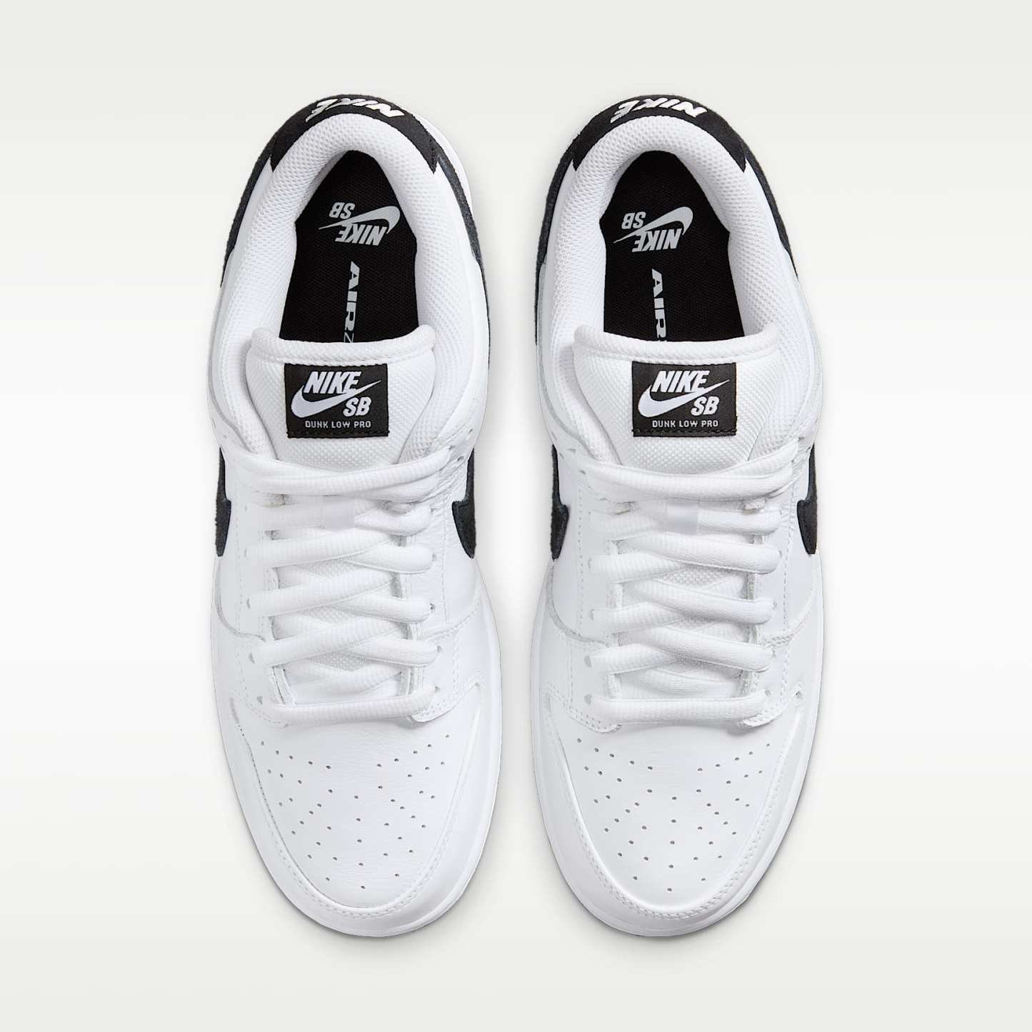 Nike SB Dunk Low Pro Skateboardschuh – Weiß/Weiß/Schwarz/Schwarz