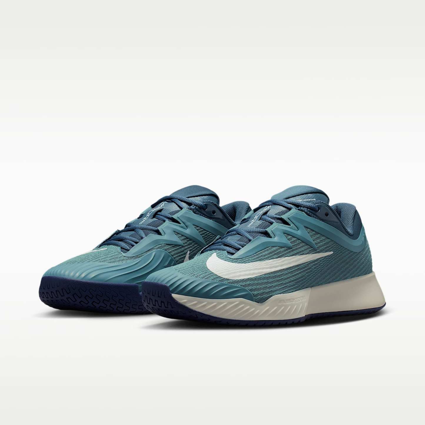 Nike Vapor Pro 3 Tennisschuh für Hartplätze (Herren) – Smokey Blue/Light Bone/New Slate/Weiß