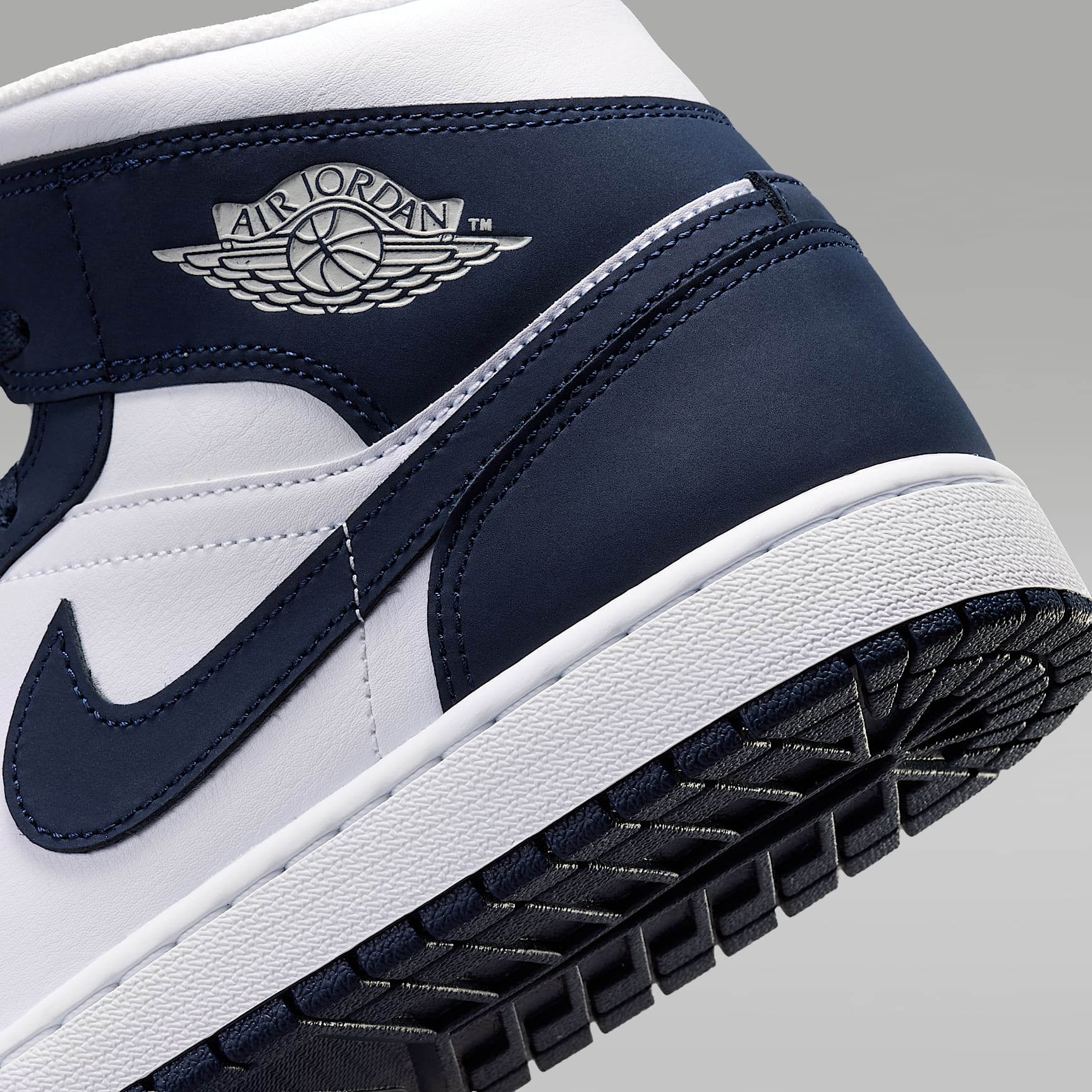 Air Jordan 1 Mid Schuh (Herren) – Obsidian/Weiß/Grey Fog/Obsidian