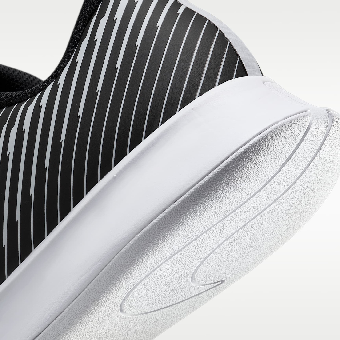 NikeCourt Air Zoom Vapor Pro 2 Herren-Tennisschuh für Teppichplätze – Schwarz/Weiß
