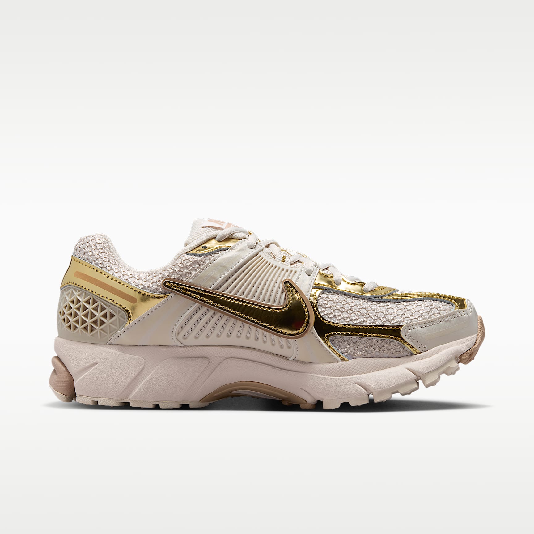 Nike Zoom Vomero 5 Schuh (Damen) – Light Orewood Brown/Hemp/Phantom/Metallic Gold