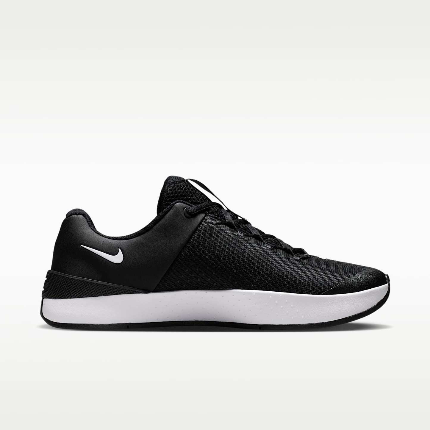 Nike MC Trainer 4 Trainingsschuh (Herren) – Schwarz/Weiß