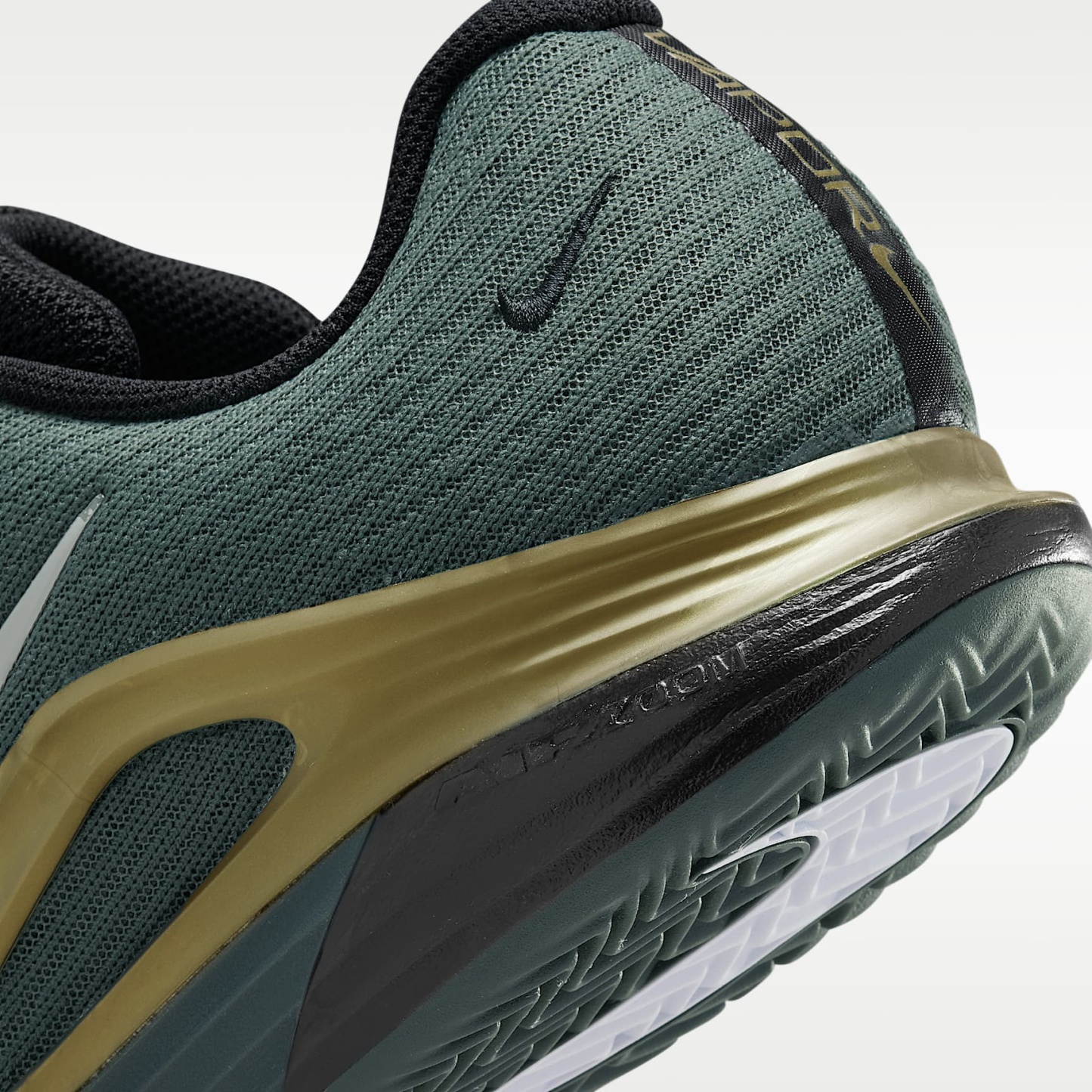 Nike Vapor 12 PRM Tennisschuhe für Clay Courts (Herren) – Camo Green/Metallic Gold/Schwarz/Pure Platinum