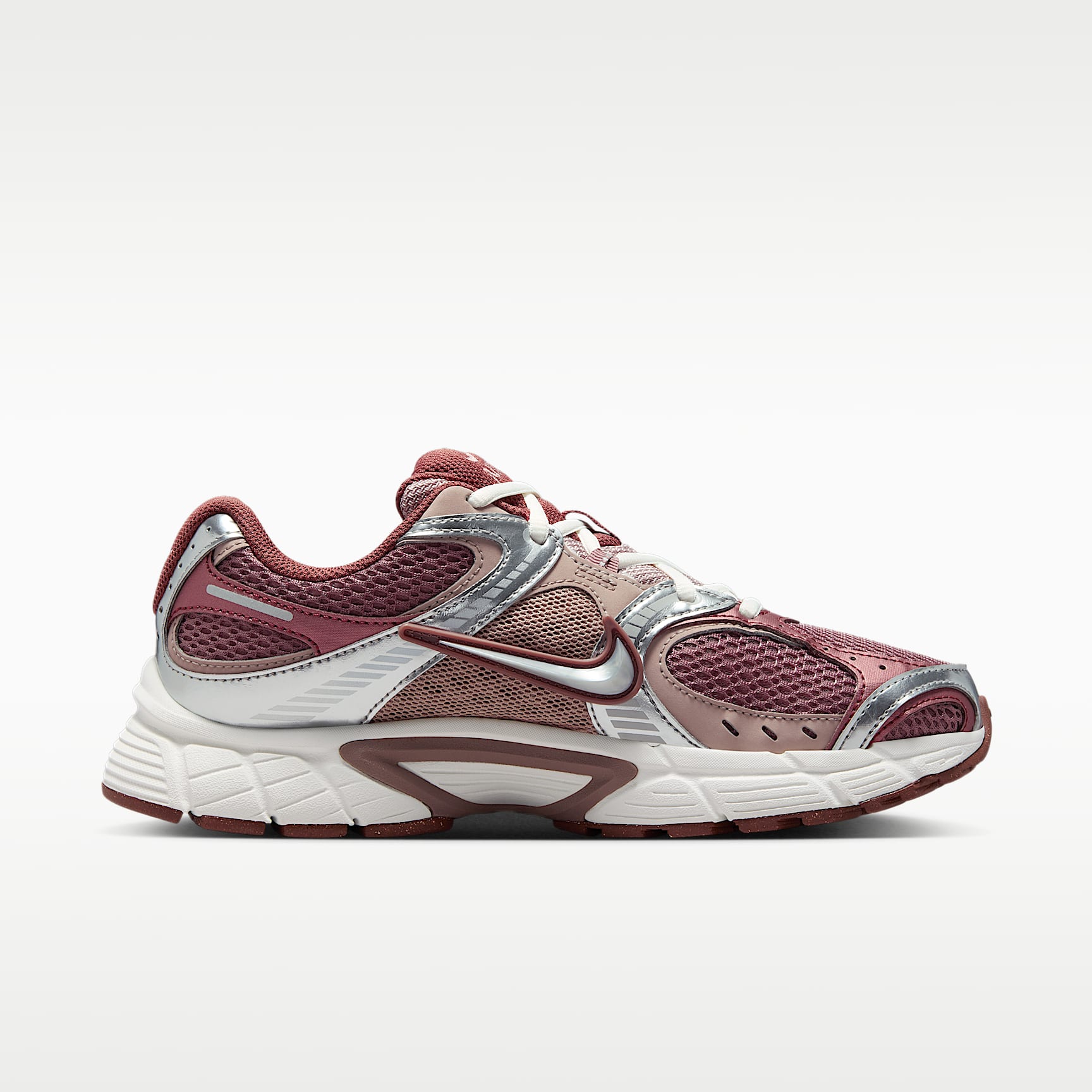 Nike V5 RNR Schuh mit reflektierenden Akzenten (Damen) – Smokey Mauve/Red Sepia/Malt/Metallic Silver