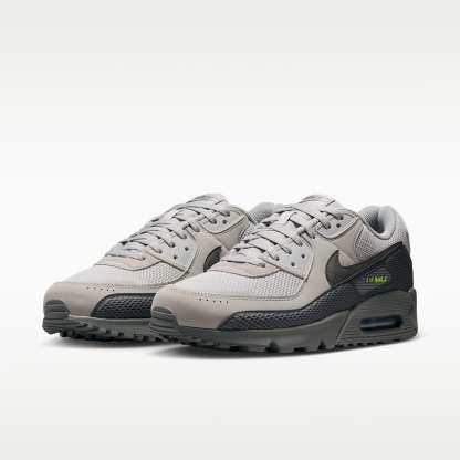 Nike Air Max 90 Premium Schuh (Herren) – Light Smoke Grey/Smoke Grey/Volt/Iron Grey