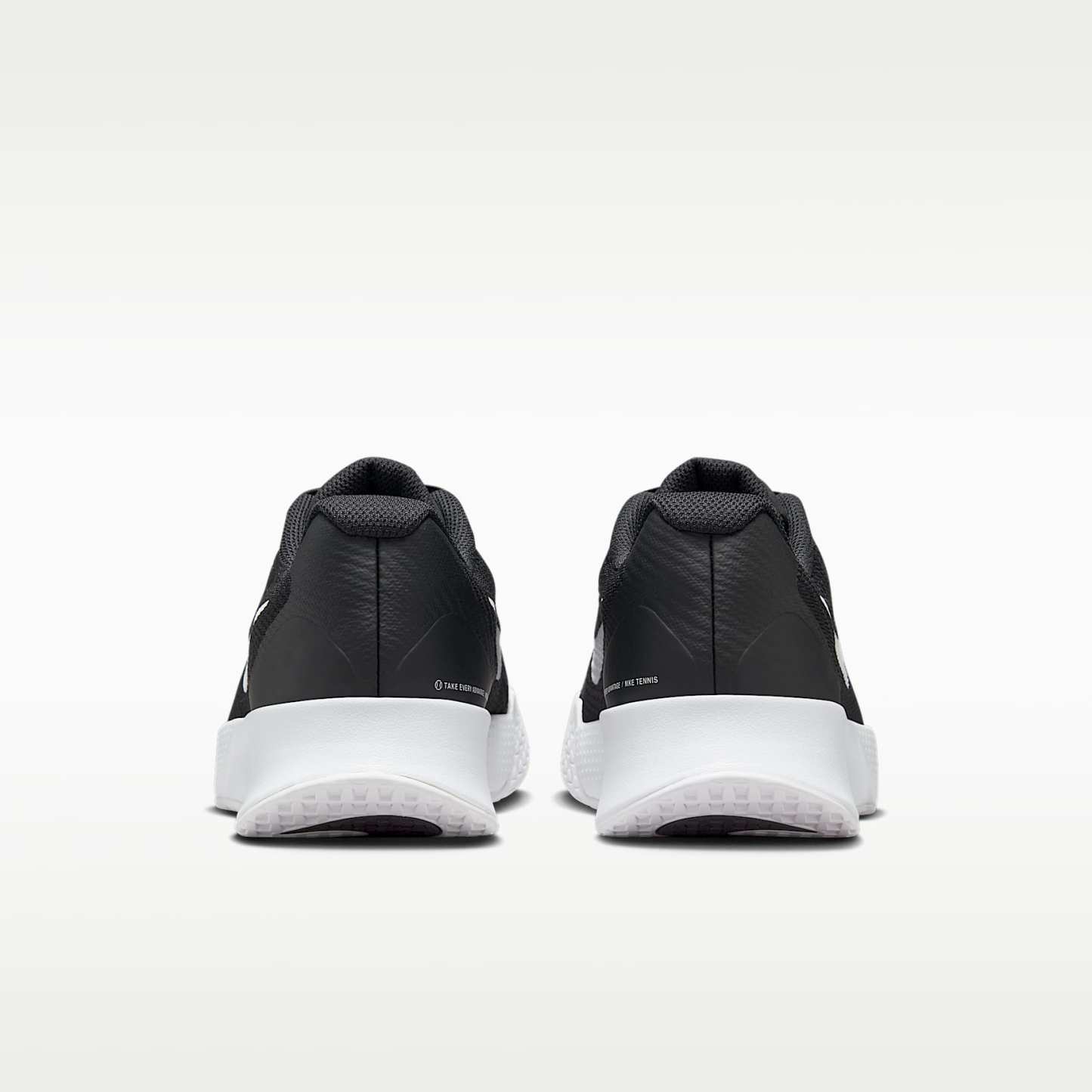 Nike Vapor Lite 3 Tennisschuh für Hartplätze (Damen) – Schwarz/Weiß