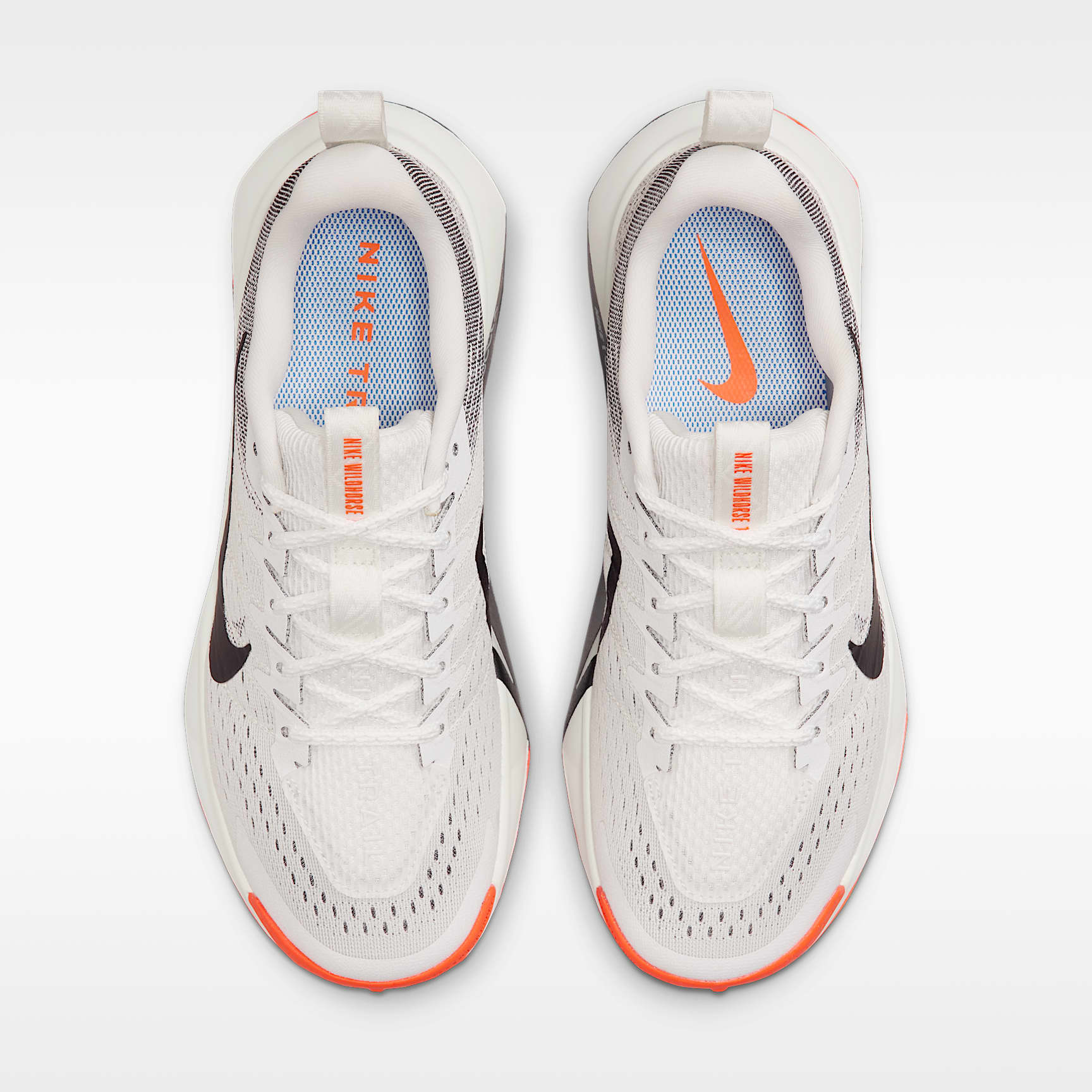 Nike Wildhorse 10 Traillaufschuh (Damen) – Summit White/Safety Orange/Phantom/Schwarz