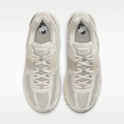 Nike Zoom Vomero 5 Herrenschuh – Phantom/Cream II/Sail/Light Bone