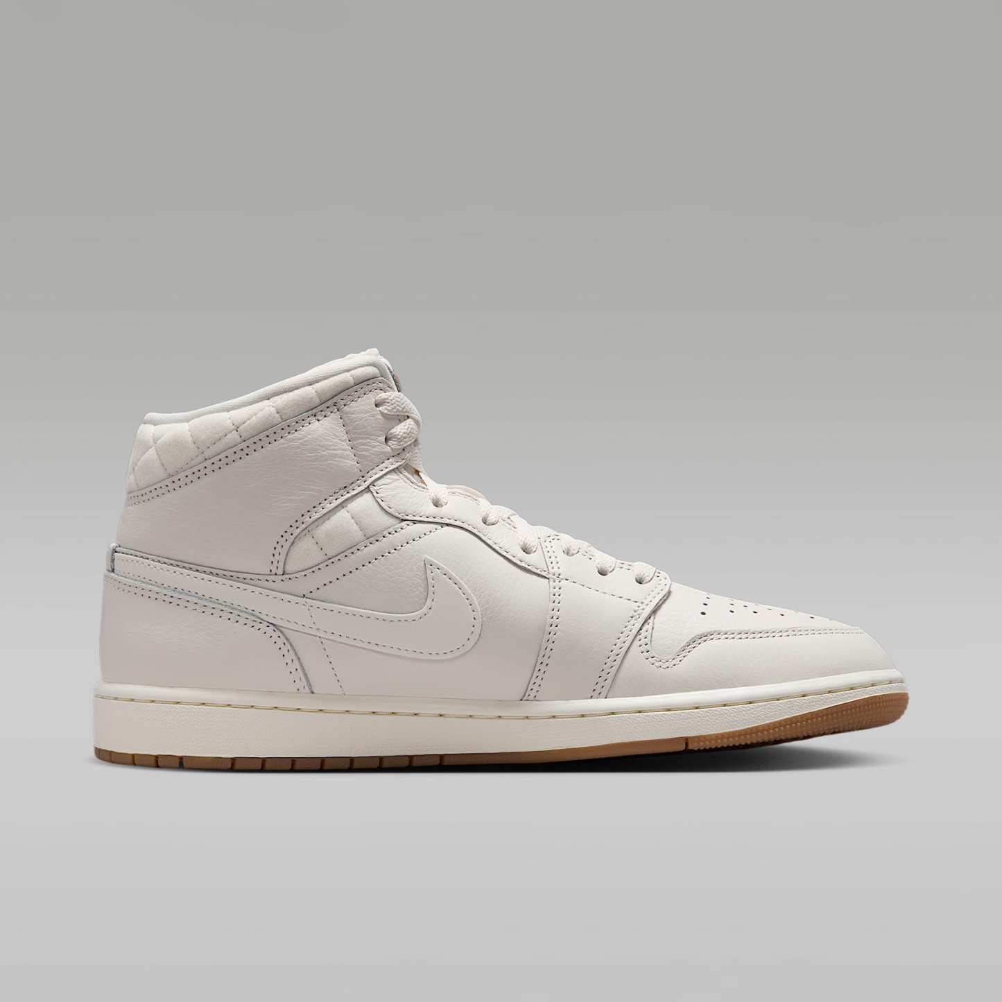 Air Jordan 1 Mid SE Schuh (Herren) – Phantom/Gum Dark Brown/University Red/Sail