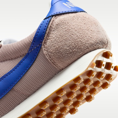 Nike LD-1000 Schuh (Damen) – Silt Red/Sail/Gum Medium Brown/Game Royal