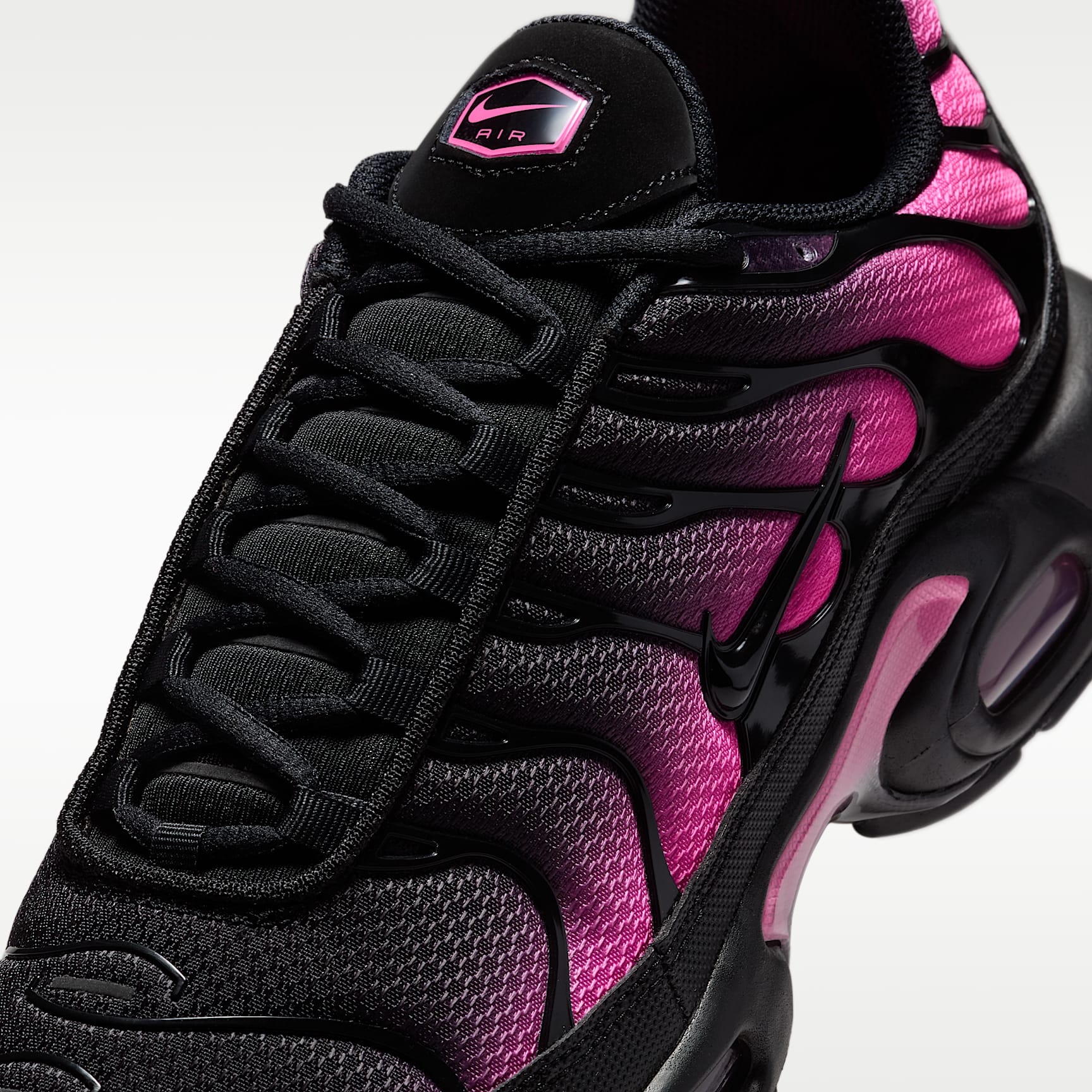 Nike Air Max Plus Schuh (Herren) – Schwarz/Hyper Pink/Schwarz