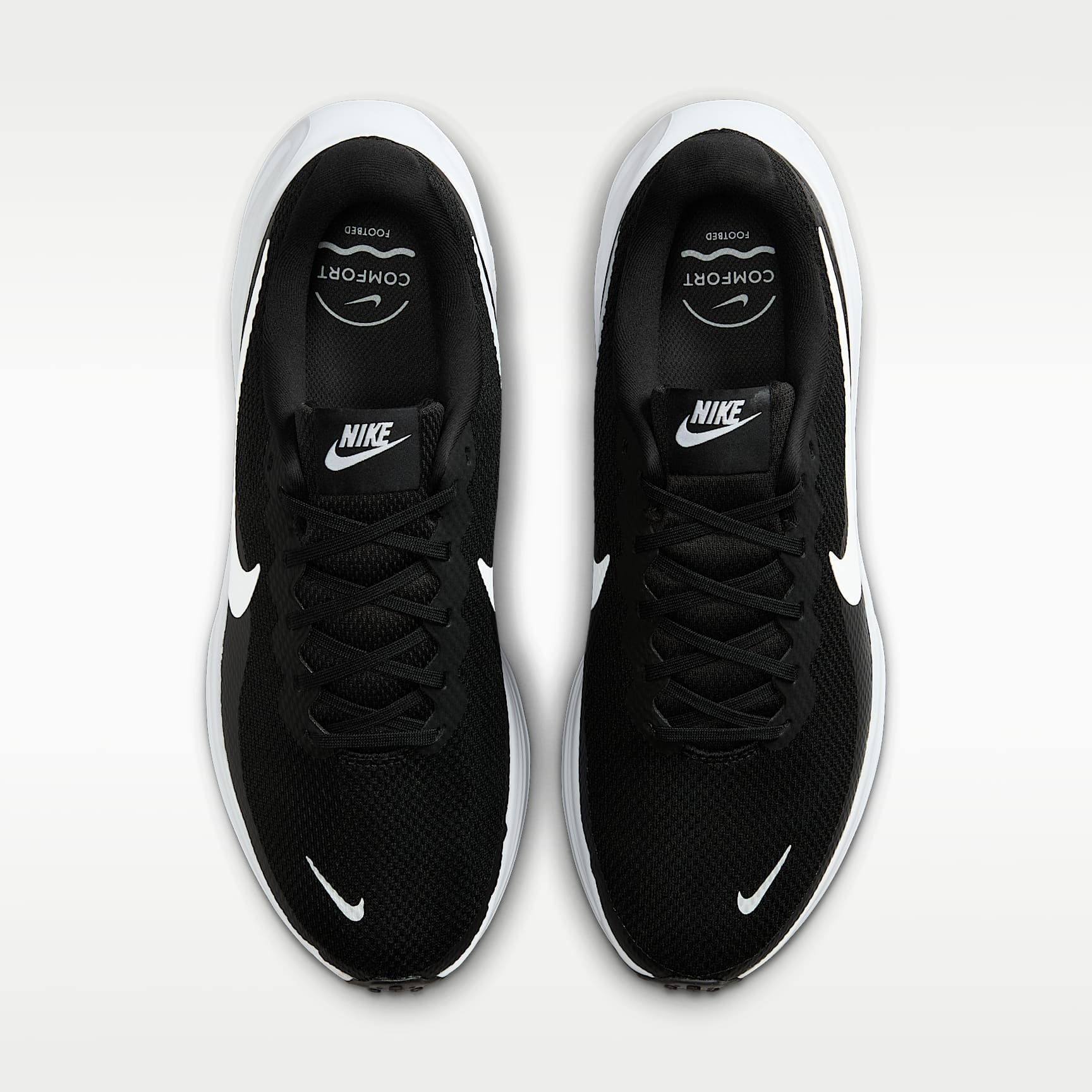 Nike Revolution 8 Straßenlaufschuh (Herren, weit) – Schwarz/Schwarz/Weiß