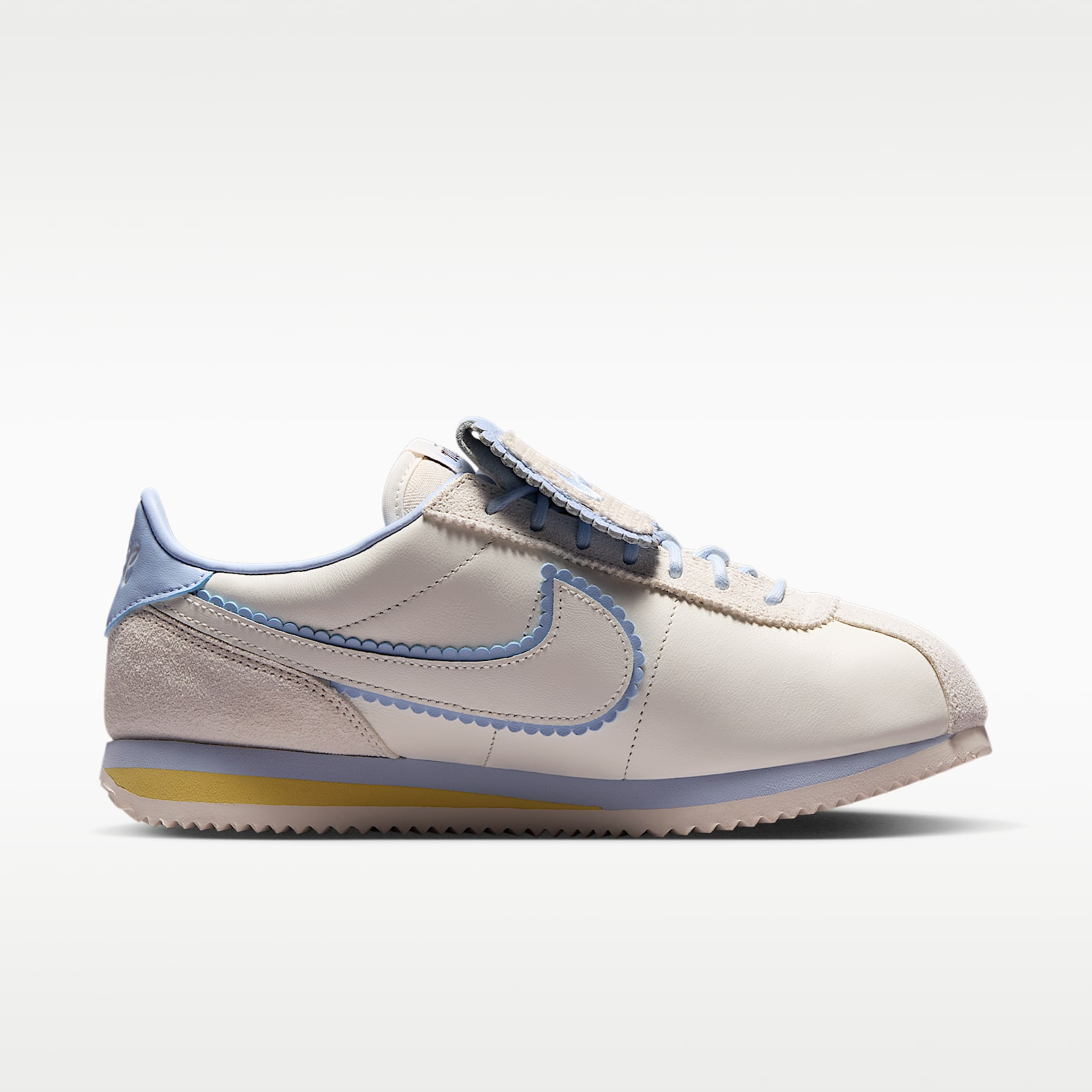 Nike Cortez Schuh (Damen) – Sail/Soft Yellow/Hydrogen Blue/Sail
