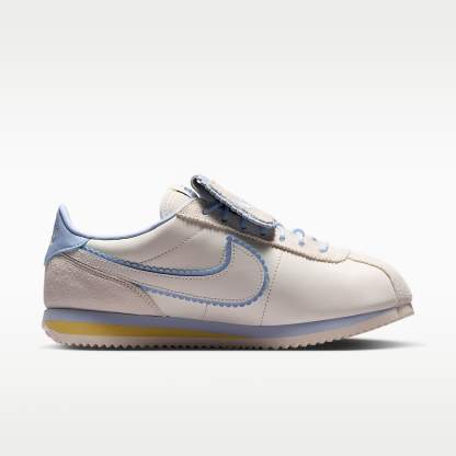 Nike Cortez Schuh (Damen) – Sail/Soft Yellow/Hydrogen Blue/Sail