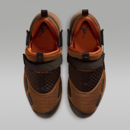 Jordan Trunner LX Schuh (Damen) – Light British Tan/Reflective Silver/Weiß/Desert Orange