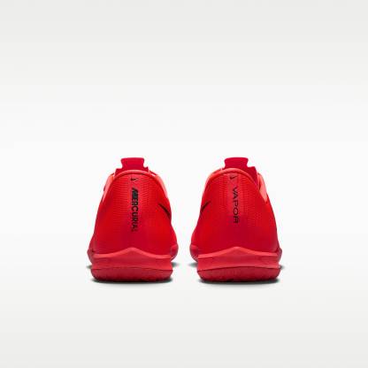 Nike Mercurial Vapor 17 Academy Low-Top-Fußballschuh für Hallen- und Hartplätze – Bright Crimson/Blur