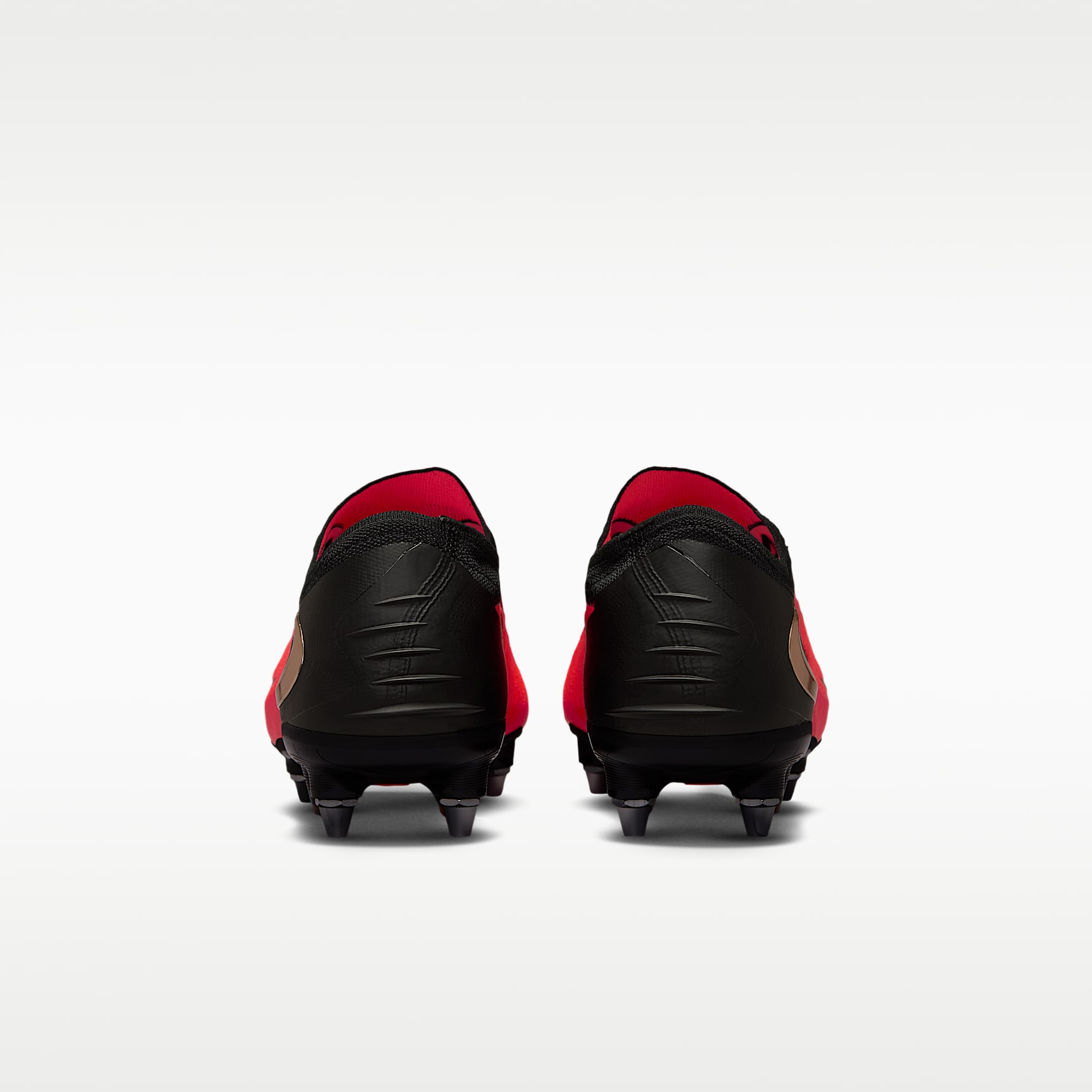 Nike Phantom 6 Low Elite Fußballschuh für weichen Rasen – Bright Crimson/Schwarz/Blur