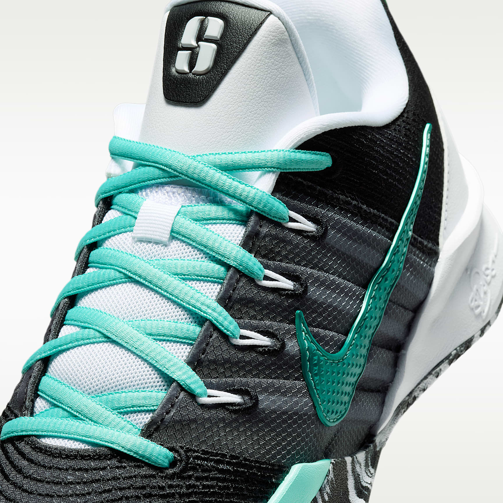 Sabrina 3 Basketballschuh – Mint/Weiß/Schwarz