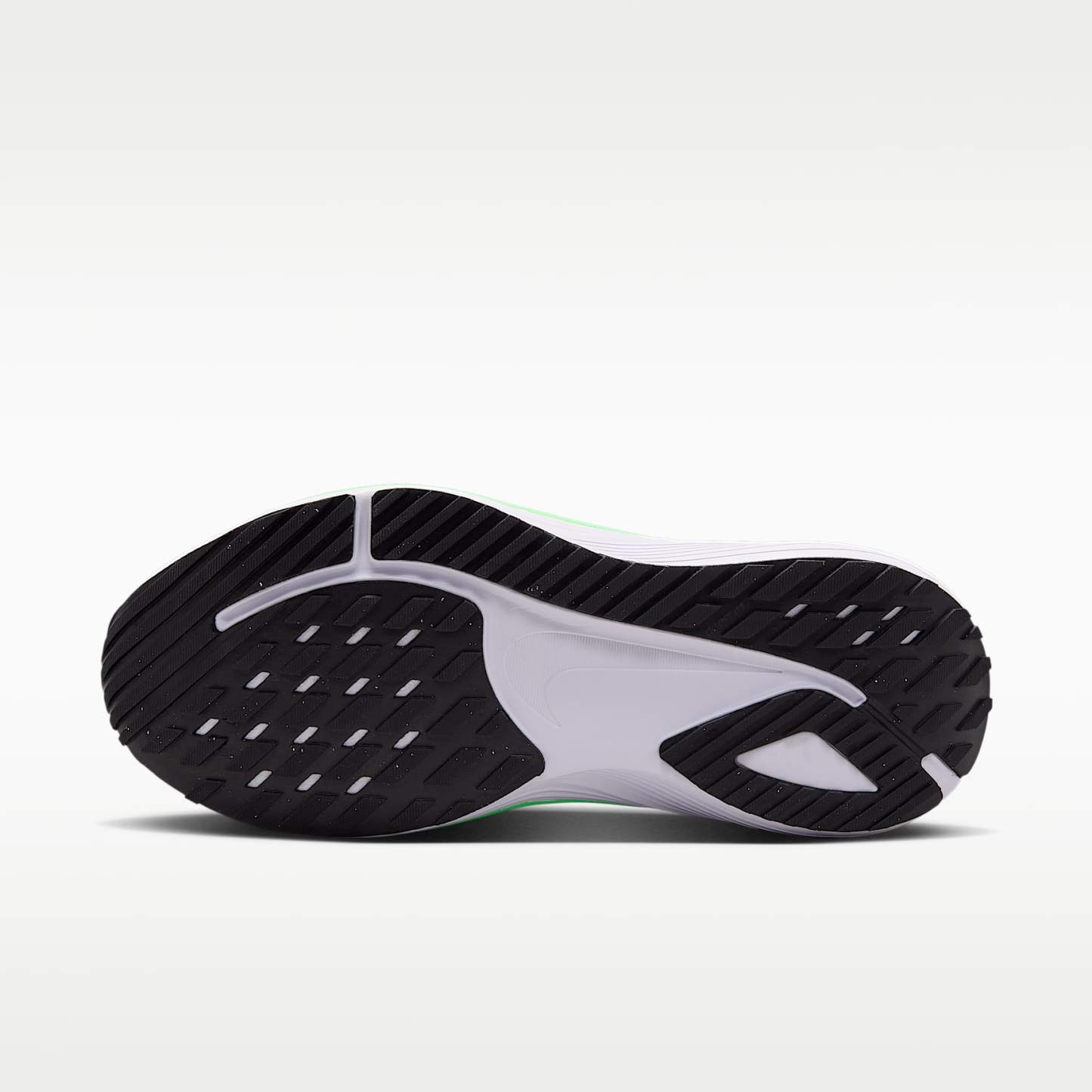 Nike Quest 7 Straßenlaufschuhe (Damen) – Weiß/Illusion Green/Cucumber Calm/Metallic Silver