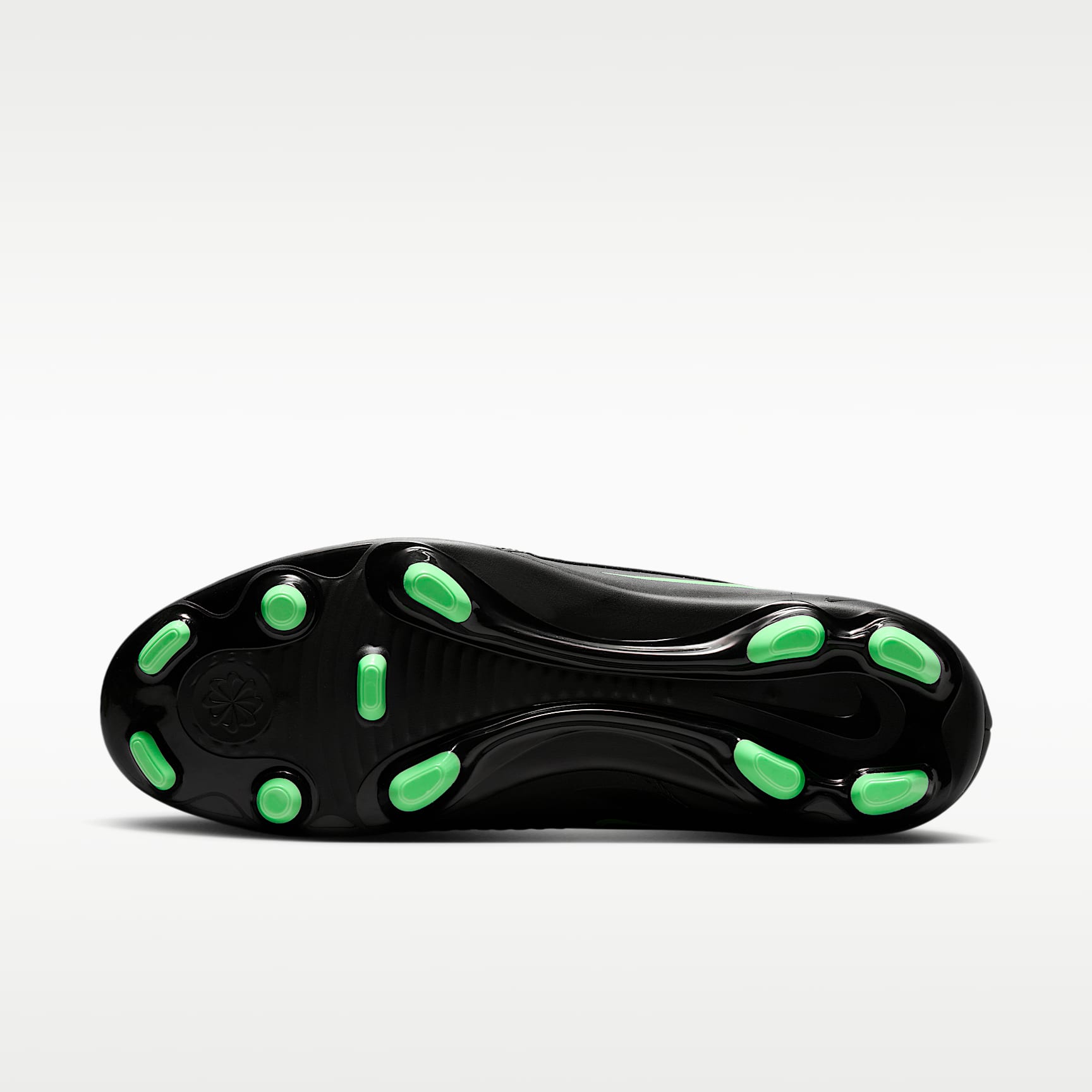 Nike Phantom 6 Low Club Fußballschuh für verschiedene Böden – Schwarz/Schwarz/Illusion Green