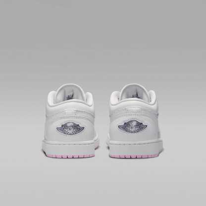 Air Jordan 1 Low SE Herrenschuh – Summit White/Light Arctic Pink/Silber