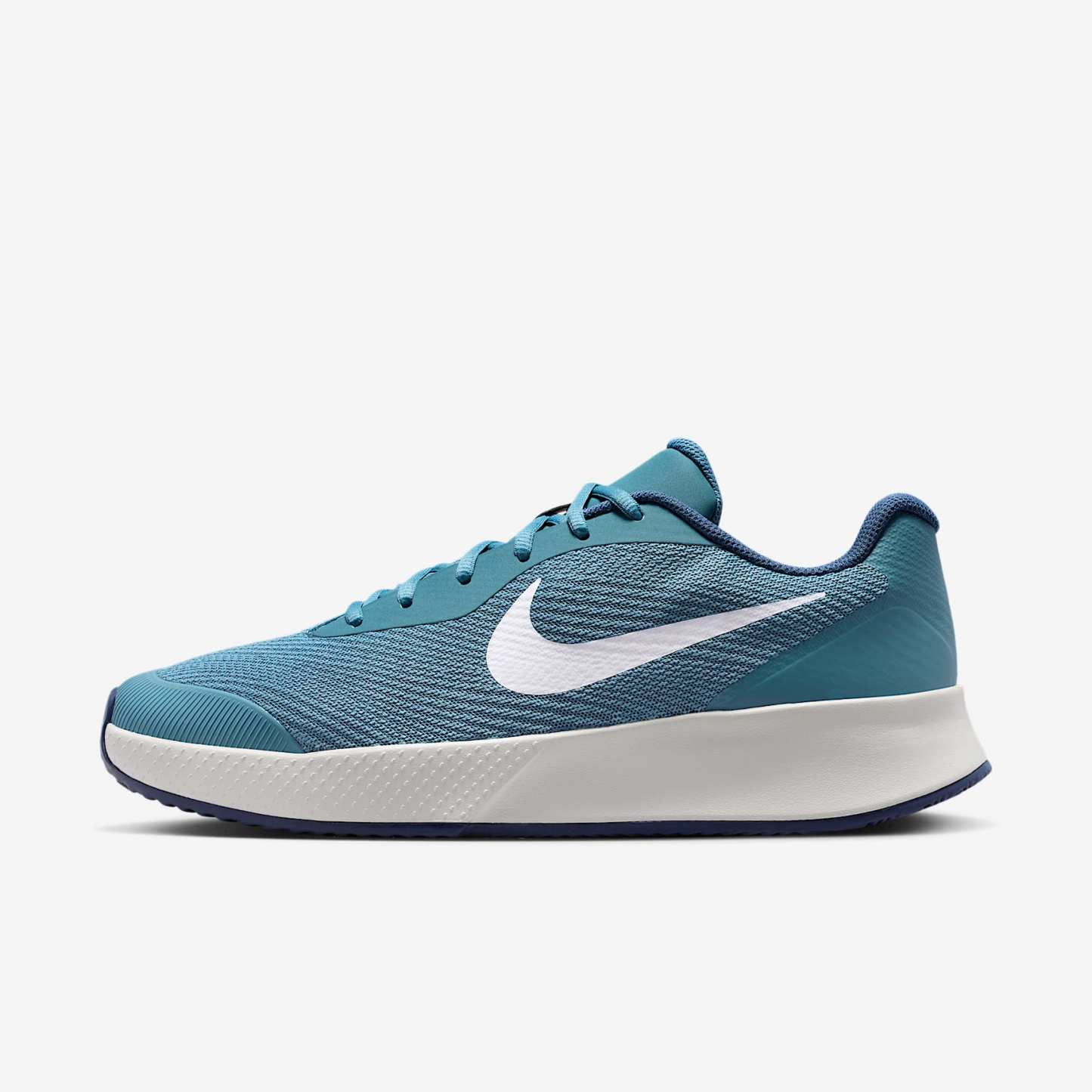 NikeCourt Lite 3 Clay Court Tennisschuh (Herren) – Smokey Blue/Light Bone/New Slate/Weiß