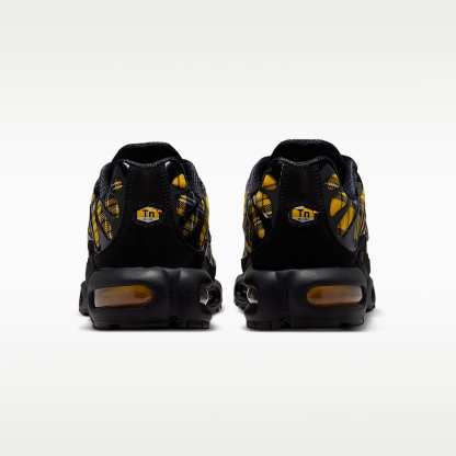 Nike Air Max Plus Schuh (Damen) – Schwarz/Weiß/Yellow Ochre