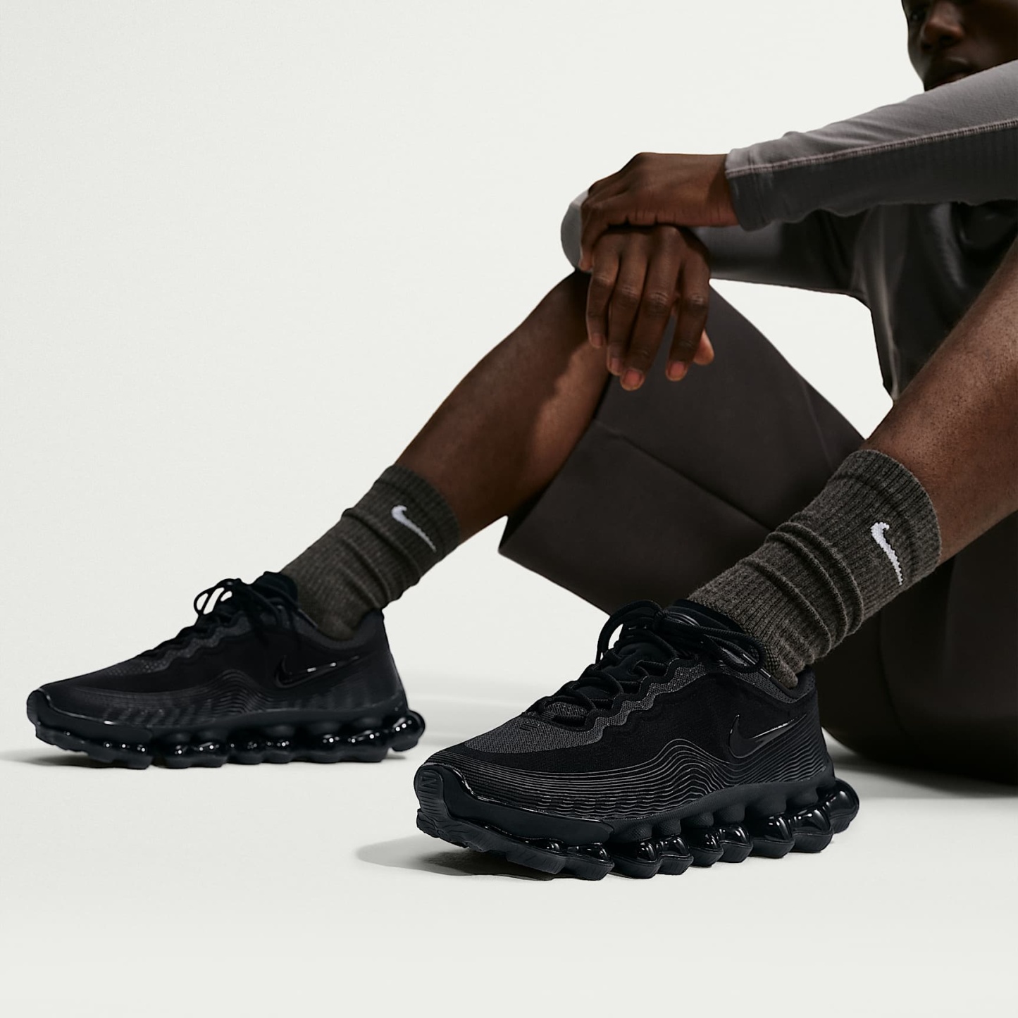Nike Air Liquid Max Herrenschuh – Schwarz/Anthracite/Smoke Grey/Schwarz