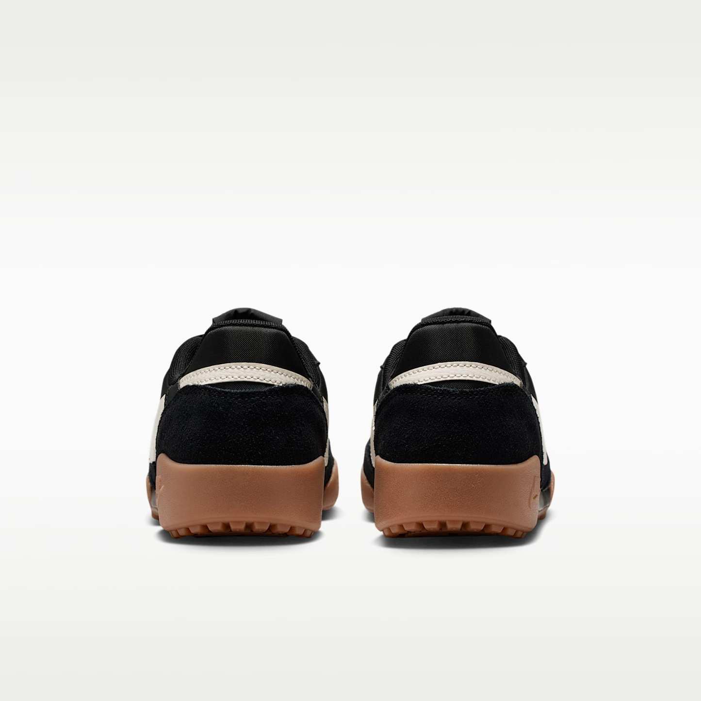 Nike Terra Manta Suede (Damen) – Schwarz/Gum Medium Brown/Sail