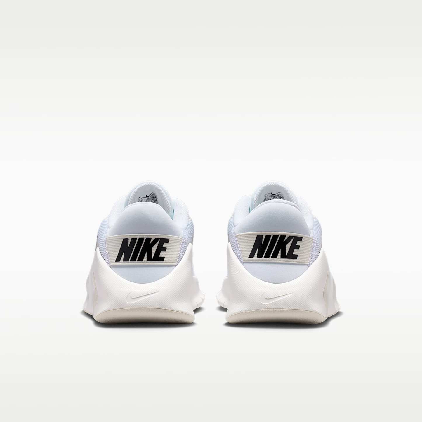 Nike Flex Train Workout-Schuh (Damen) – Weiß/Sail/Phantom/Metallic Silver