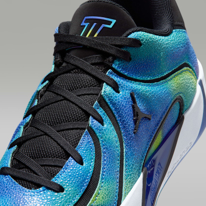 Tatum 4 "Playoffs" Basketballschuh – Red Plum/Hyper Royal/Yellow Strike/Schwarz
