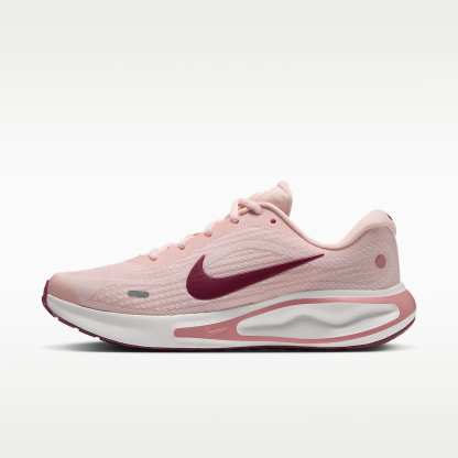 Nike Journey Run Straßenlaufschuh für Damen – Orange Pearl/Rust Pink/Sail/Pink Smoke