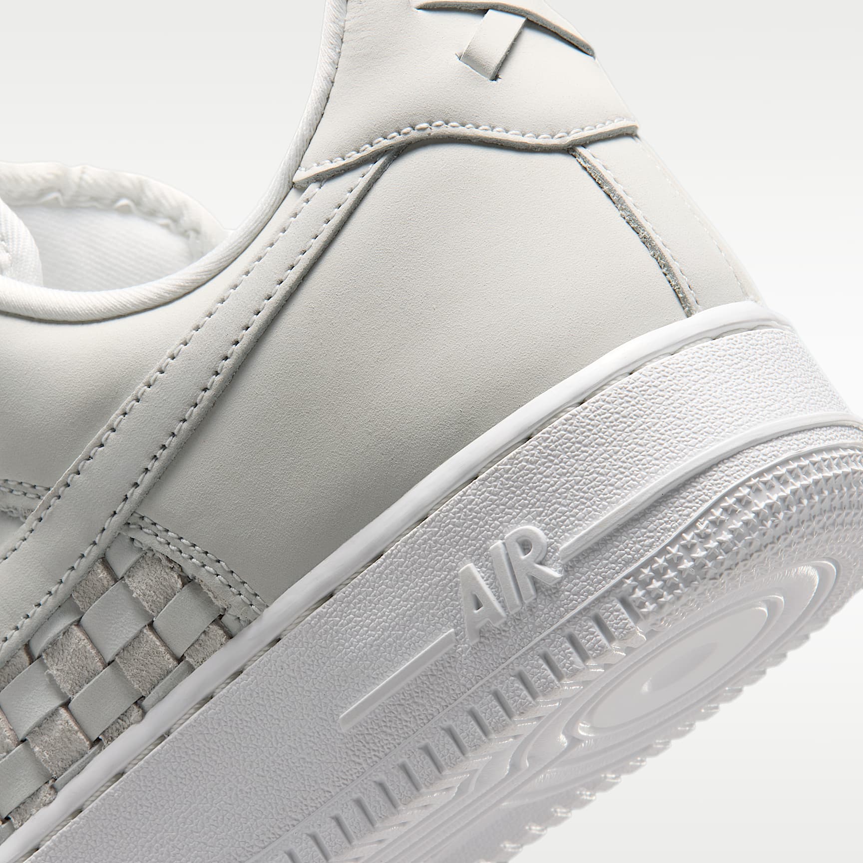 Nike Air Force 1 Low Retro Premium Schuh (Herren) – Summit White/Team Red/Metallic Silver/Summit White