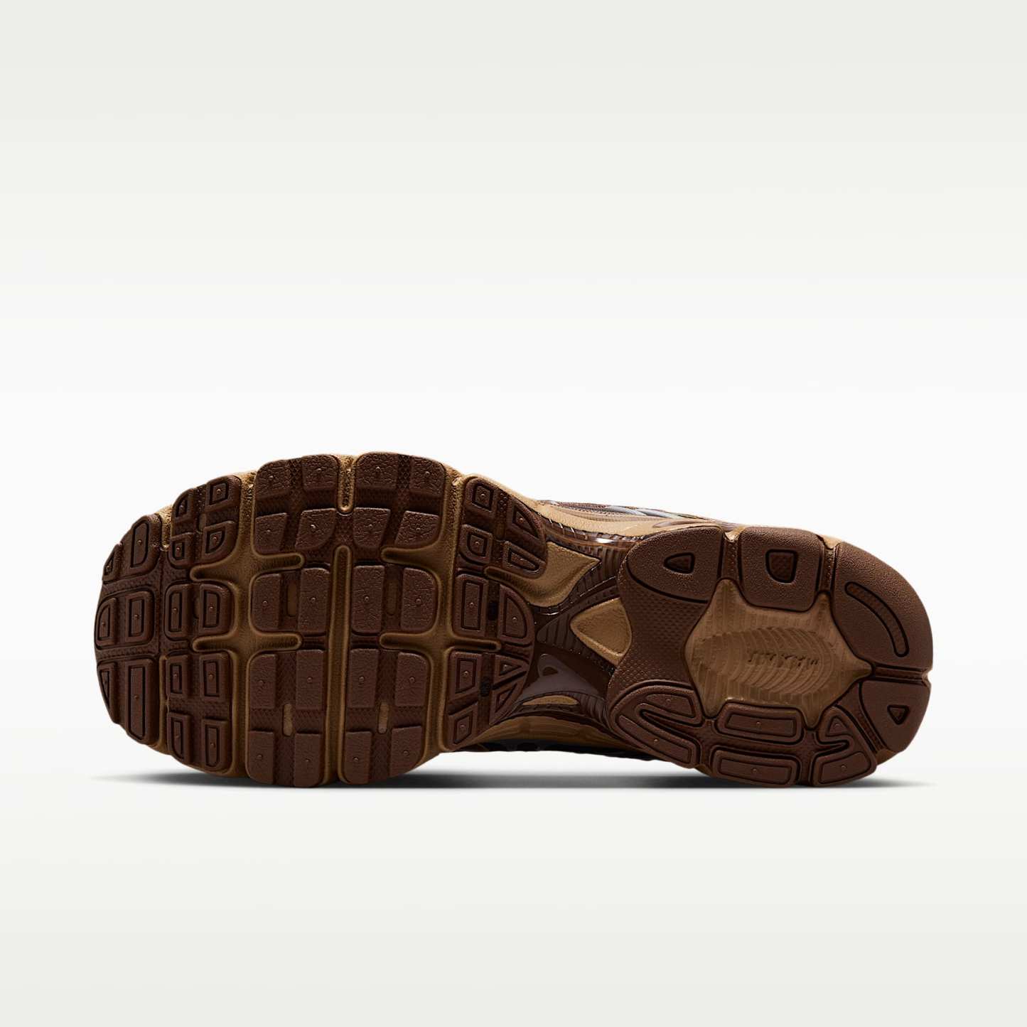 Nike Air Max Moto 2K Schuh mit reflektierenden Akzenten (Damen) – Light British Tan/Cacao Wow/Metallic Silver/Dark Driftwood