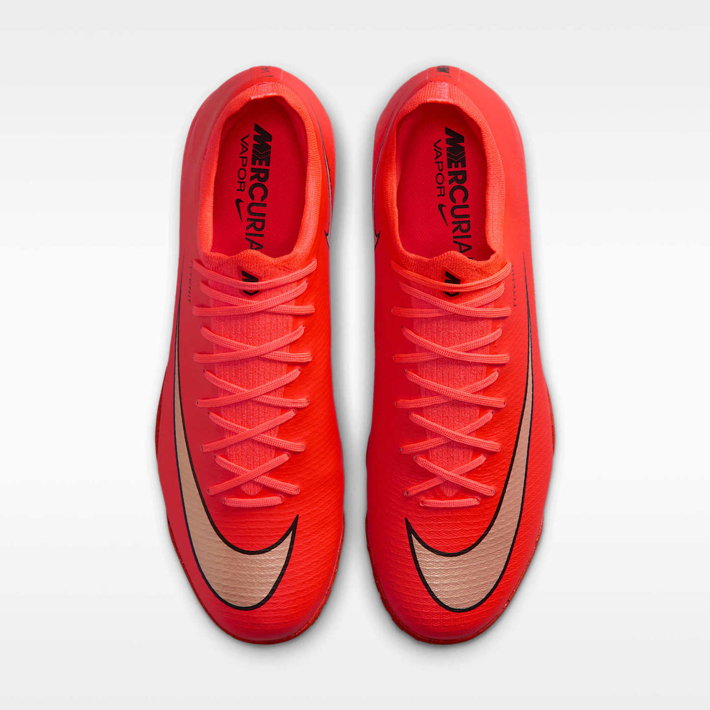 Nike Mercurial Vapor 17 Pro Low-Top-Fußballschuh für Turf – Bright Crimson/Blur
