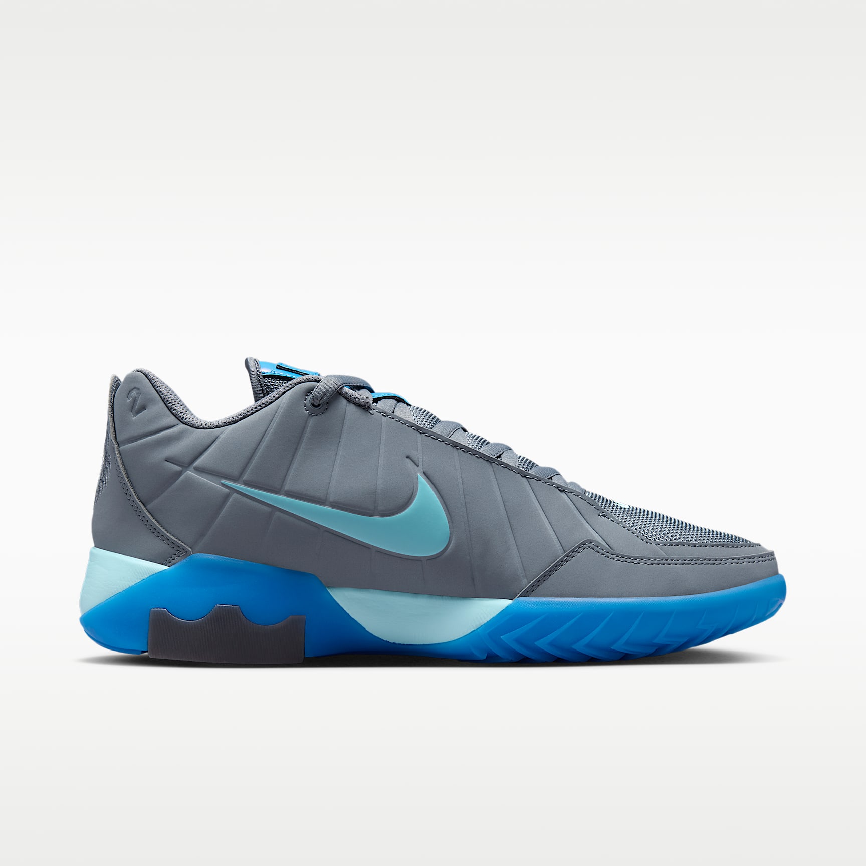 LeBron Witness 9 Basketballschuh – Cool Grey/Glacier Ice/Glacier Ice/Aurora Blue