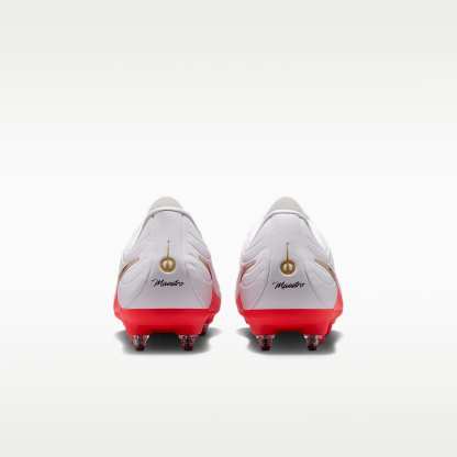 Nike Tiempo Maestro Academy Low Top Fußballschuh für weichen Rasen – Weiß/Bright Crimson/Blur
